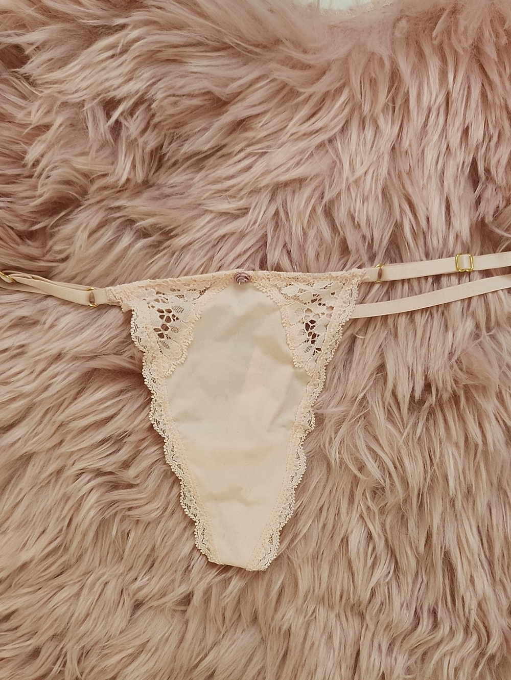Brand New VICTORIA'S SECRET DREAM ANGELS ADJUSTABLE V-STRING-S